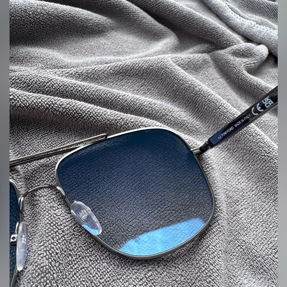 Tom Ford sunglasses - Picture 16 of 16